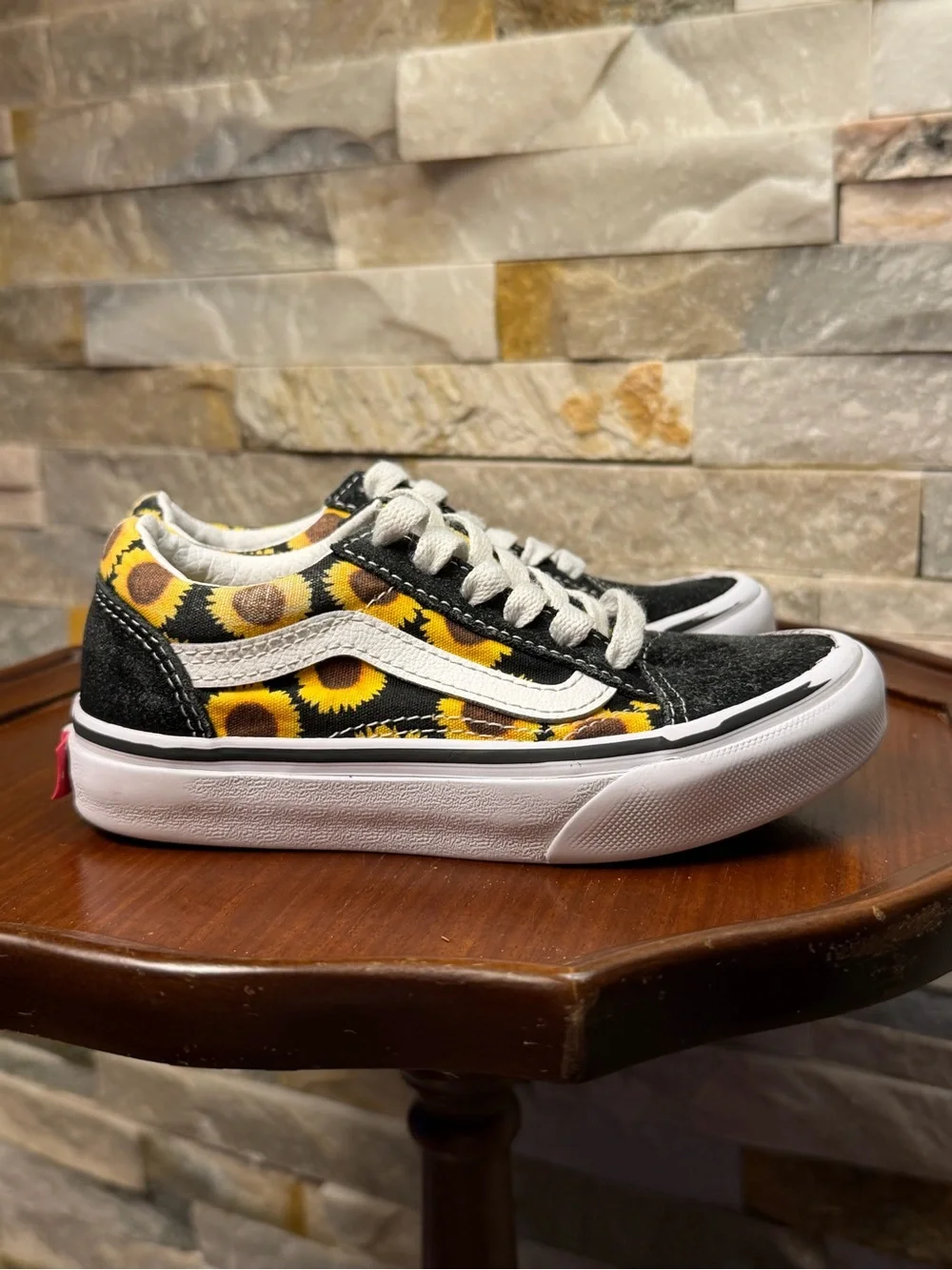 Girls Sz 11 Vans Old Skool Black Yellow Sunflower Skater Sneakers Shoe EUC